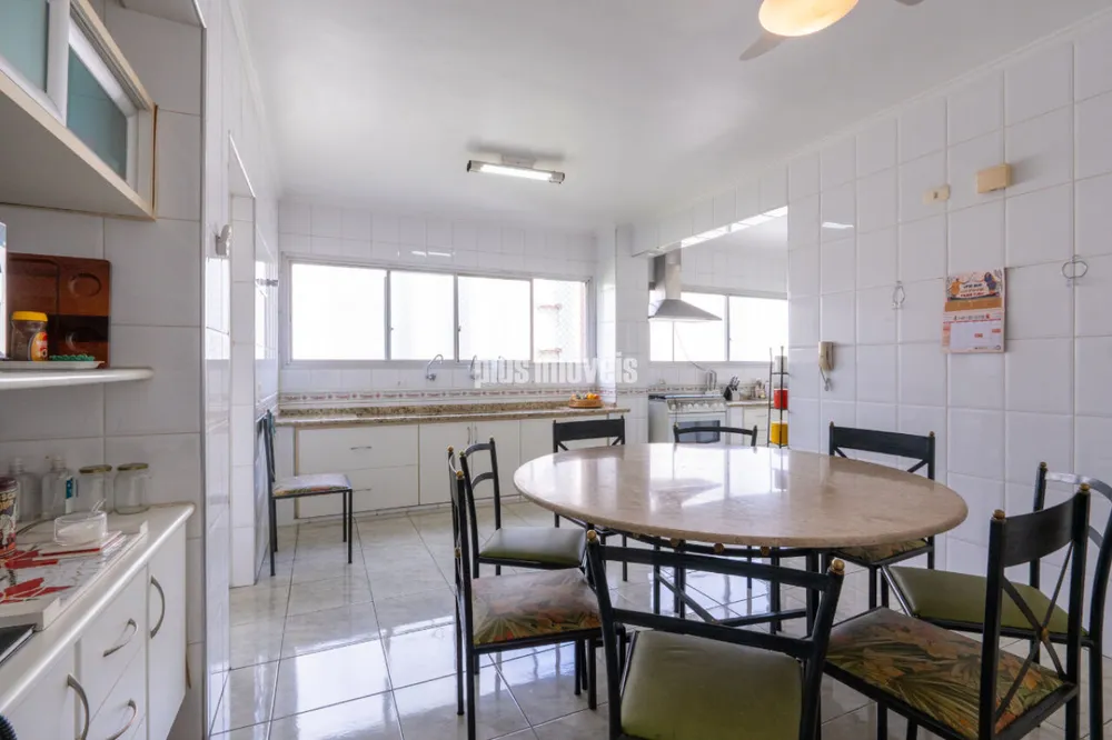 Apartamento, 4 quartos, 224 m² - Foto 1