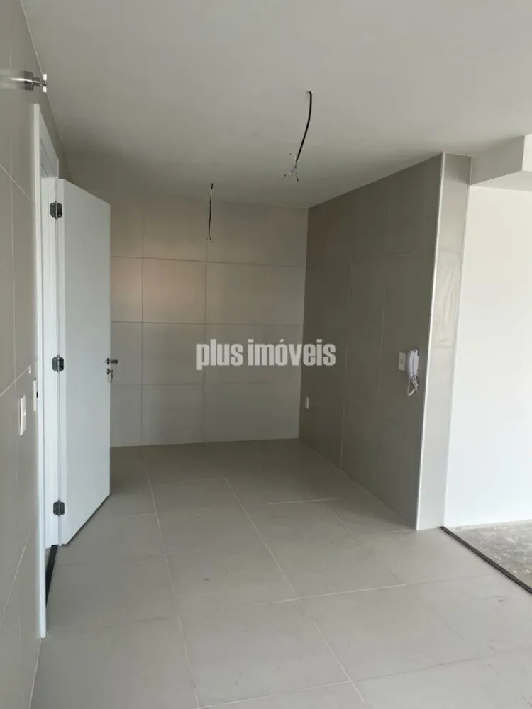 Apartamento, 3 quartos, 176 m² - Foto 1