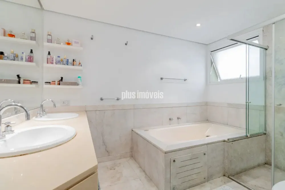 Apartamento, 3 quartos, 240 m² - Foto 8