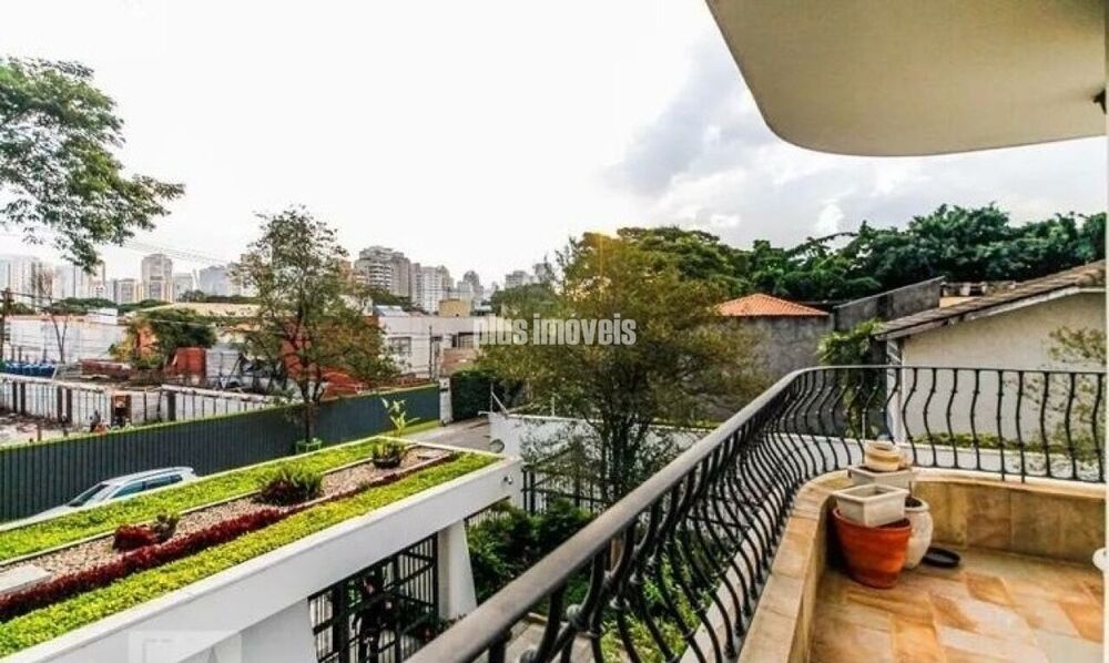 Apartamento, 4 quartos, 256 m² - Foto 1