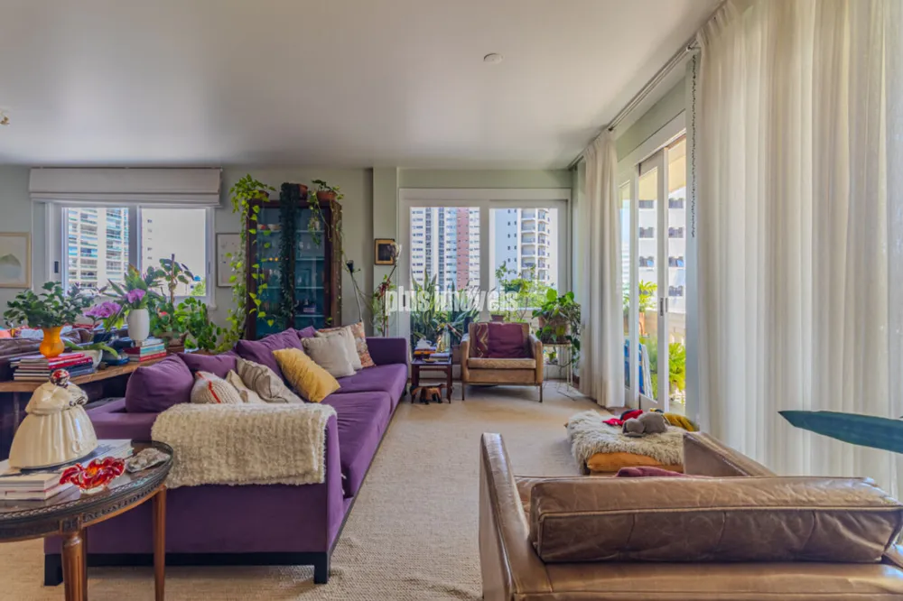 Apartamento, 4 quartos, 246 m² - Foto 1