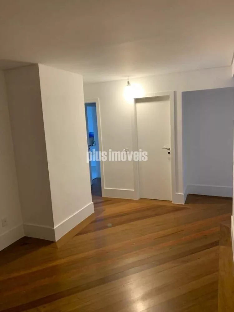 Apartamento à venda com 4 quartos, 212m² - Foto 5