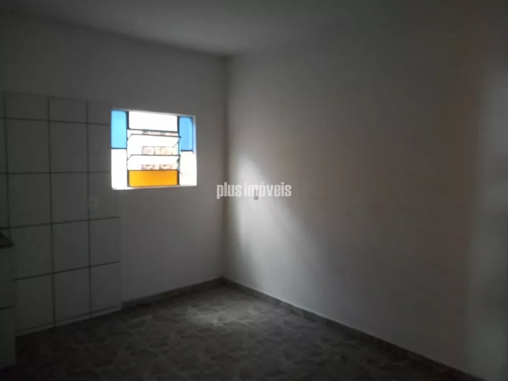 Casa à venda com 1 quarto, 600m² - Foto 7