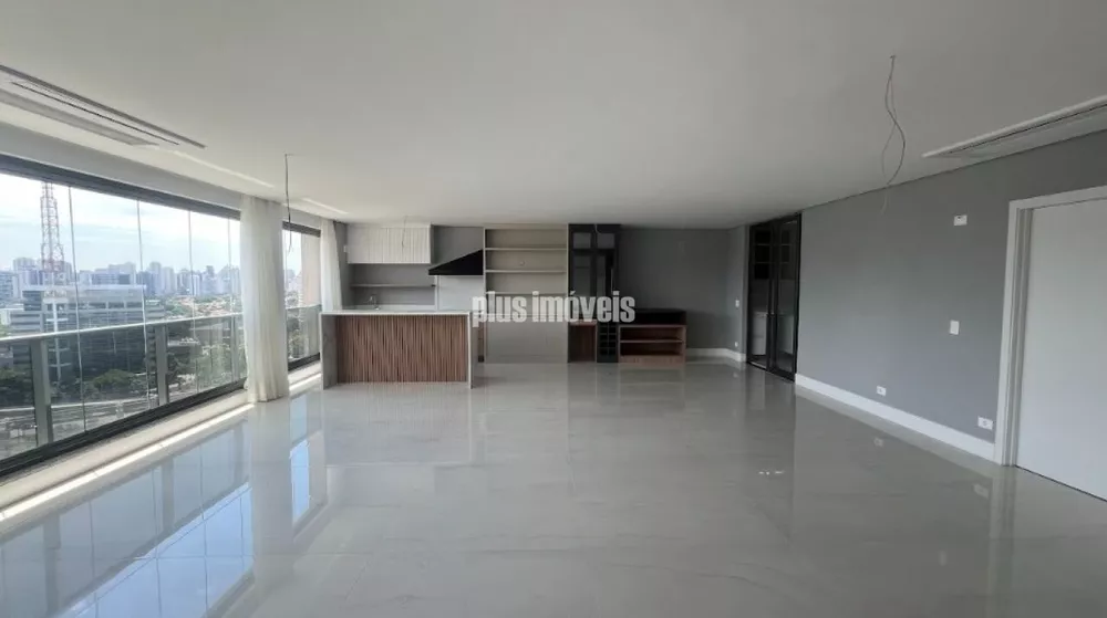 Apartamento à venda com 3 quartos, 186m² - Foto 1