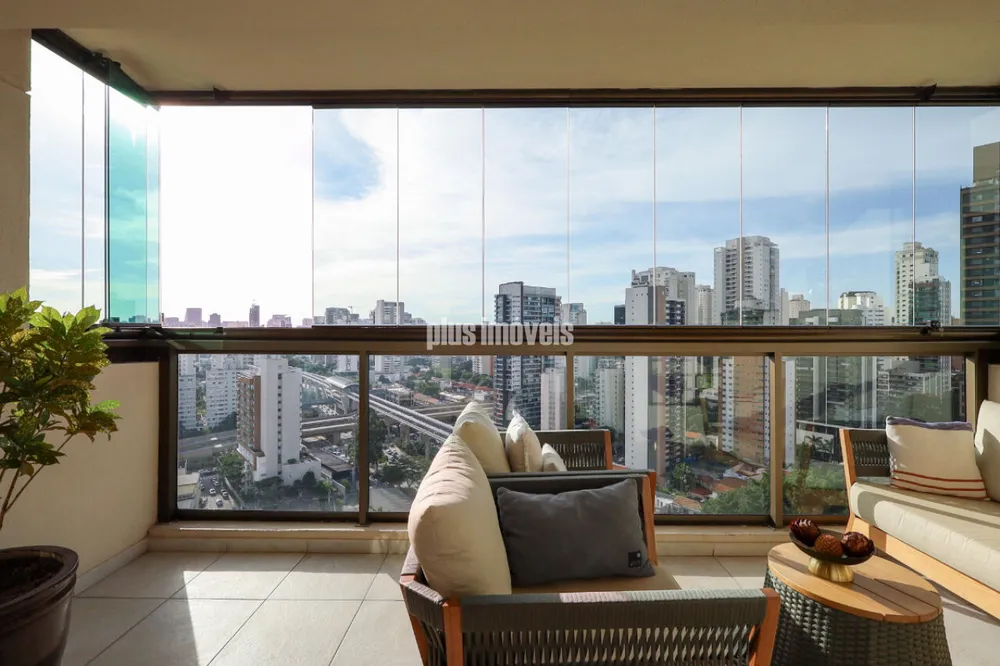 Apartamento, 3 quartos, 147 m² - Foto 1