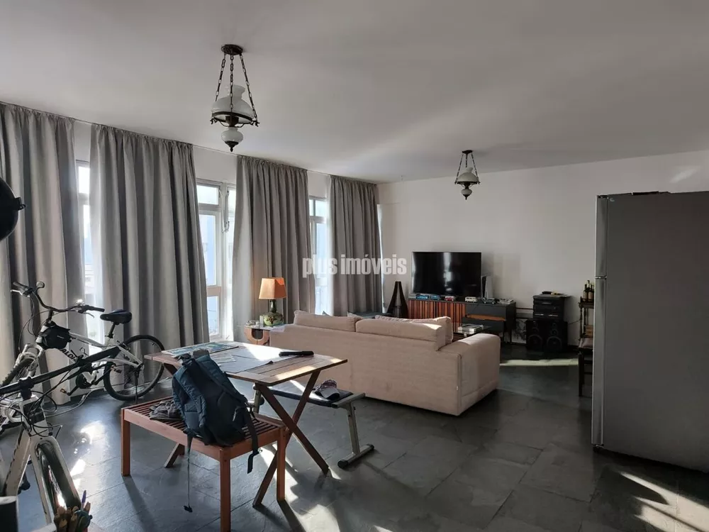 Apartamento à venda com 3 quartos, 136m² - Foto 1