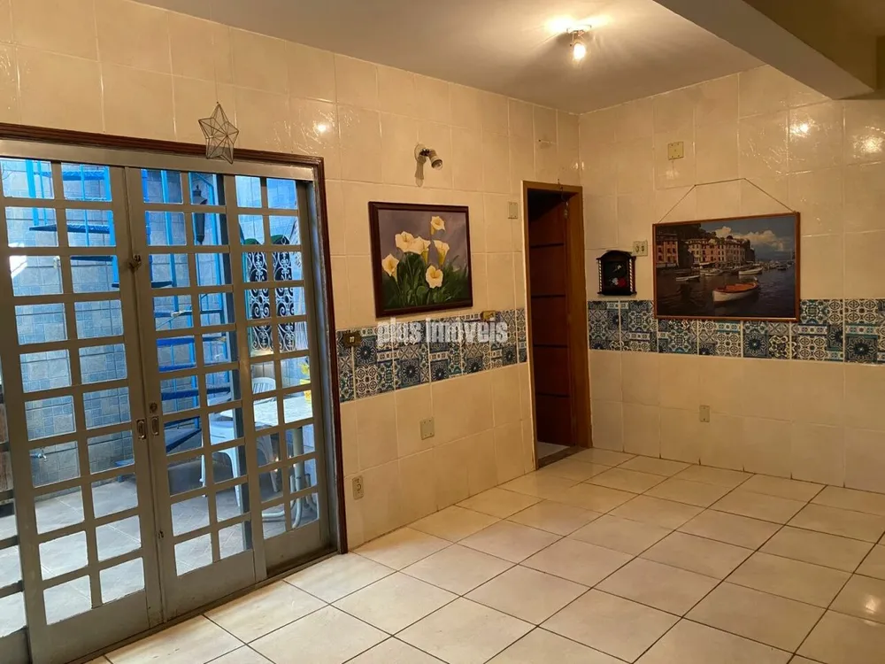 Casa, 3 quartos, 1951 m² - Foto 4