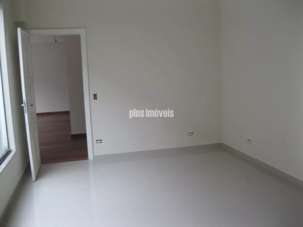 Casa à venda com 4 quartos, 480m² - Foto 3