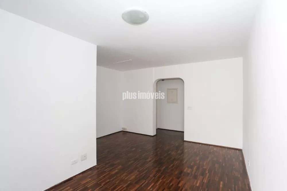 Apartamento à venda com 2 quartos, 70m² - Foto 4