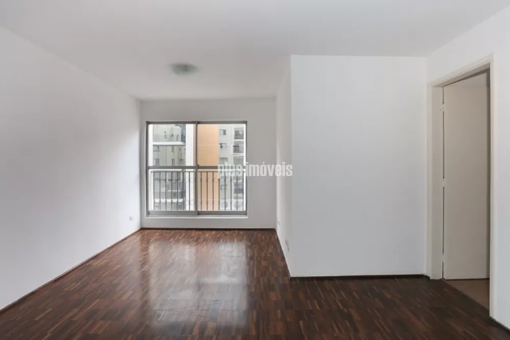 Apartamento à venda com 2 quartos, 70m² - Foto 1