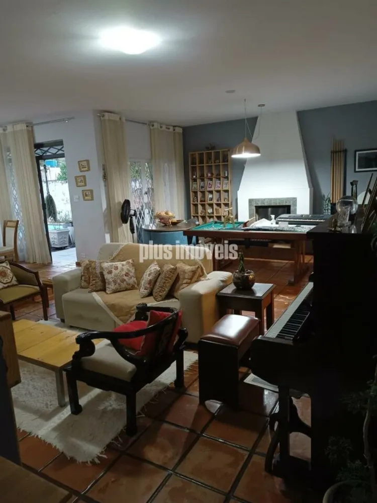 Casa, 3 quartos, 320 m² - Foto 1