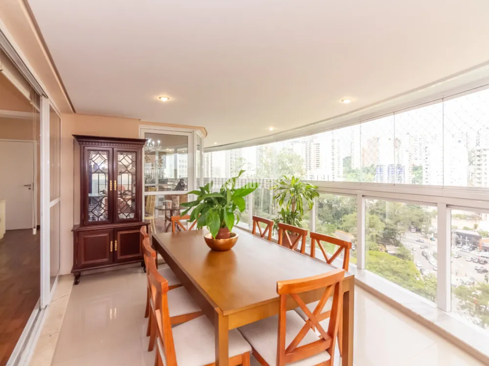 Apartamento, 4 quartos, 244 m² - Foto 1