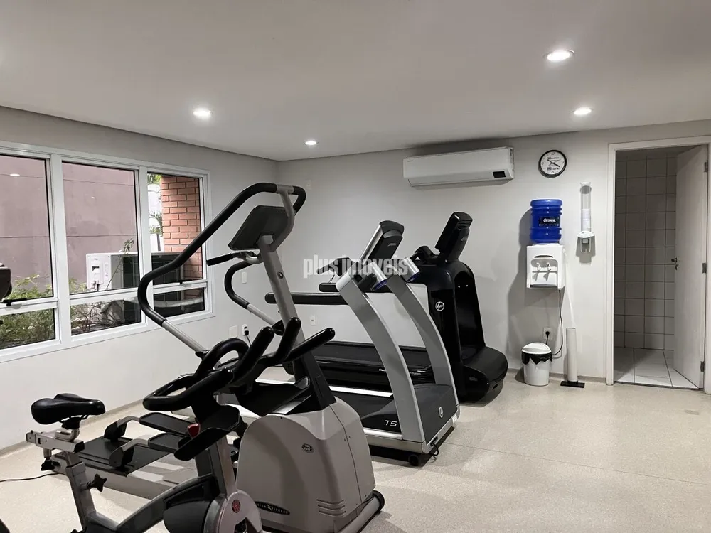 Apartamento, 3 quartos, 243 m² - Foto 1