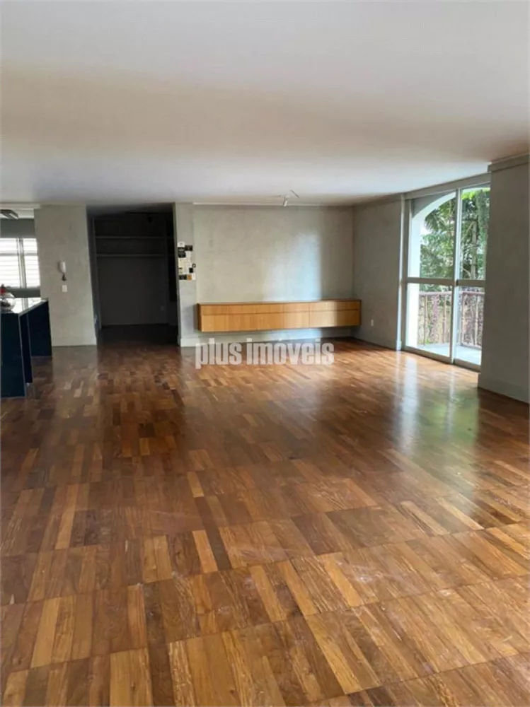 Apartamento à venda com 3 quartos, 223m² - Foto 4