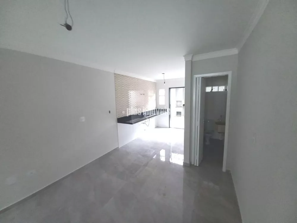 Casa à venda com 3 quartos, 110m² - Foto 4