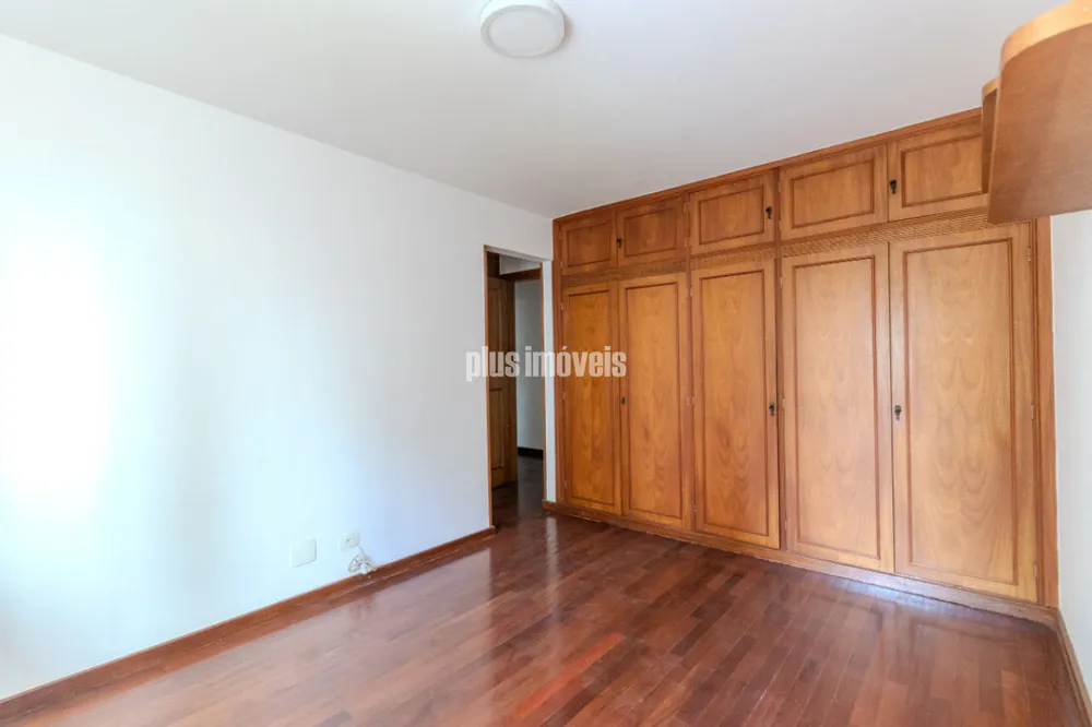 Apartamento, 3 quartos, 241 m² - Foto 2