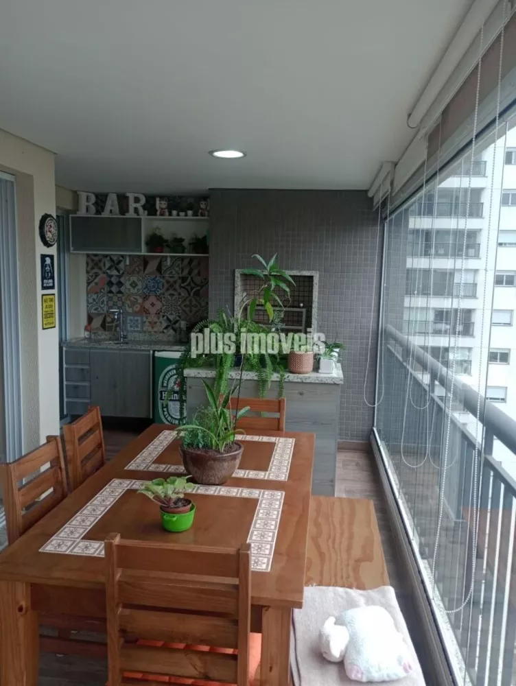 Apartamento à venda com 3 quartos, 133m² - Foto 1