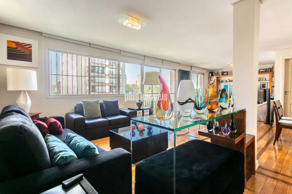 Apartamento, 3 quartos, 146 m² - Foto 1