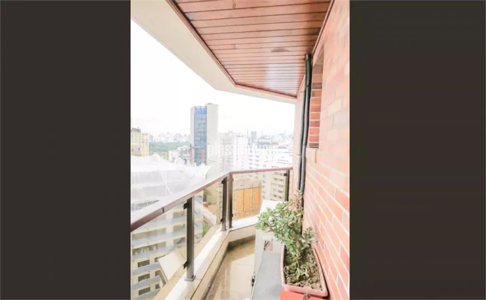 Apartamento à venda com 4 quartos, 217m² - Foto 4