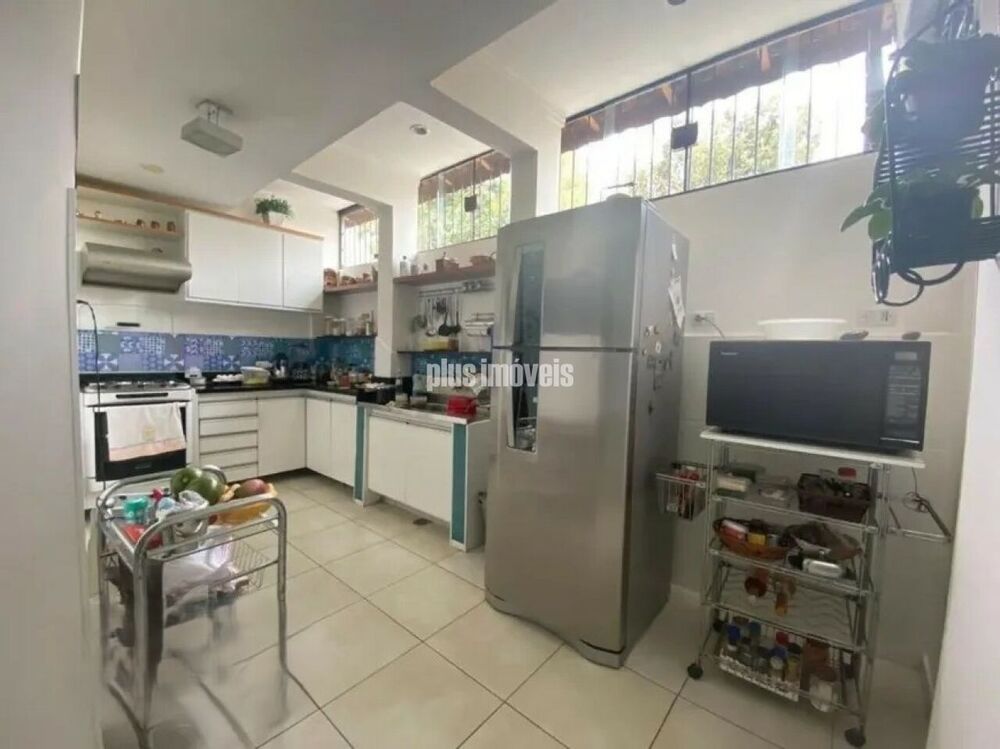 Casa à venda com 3 quartos, 192m² - Foto 7