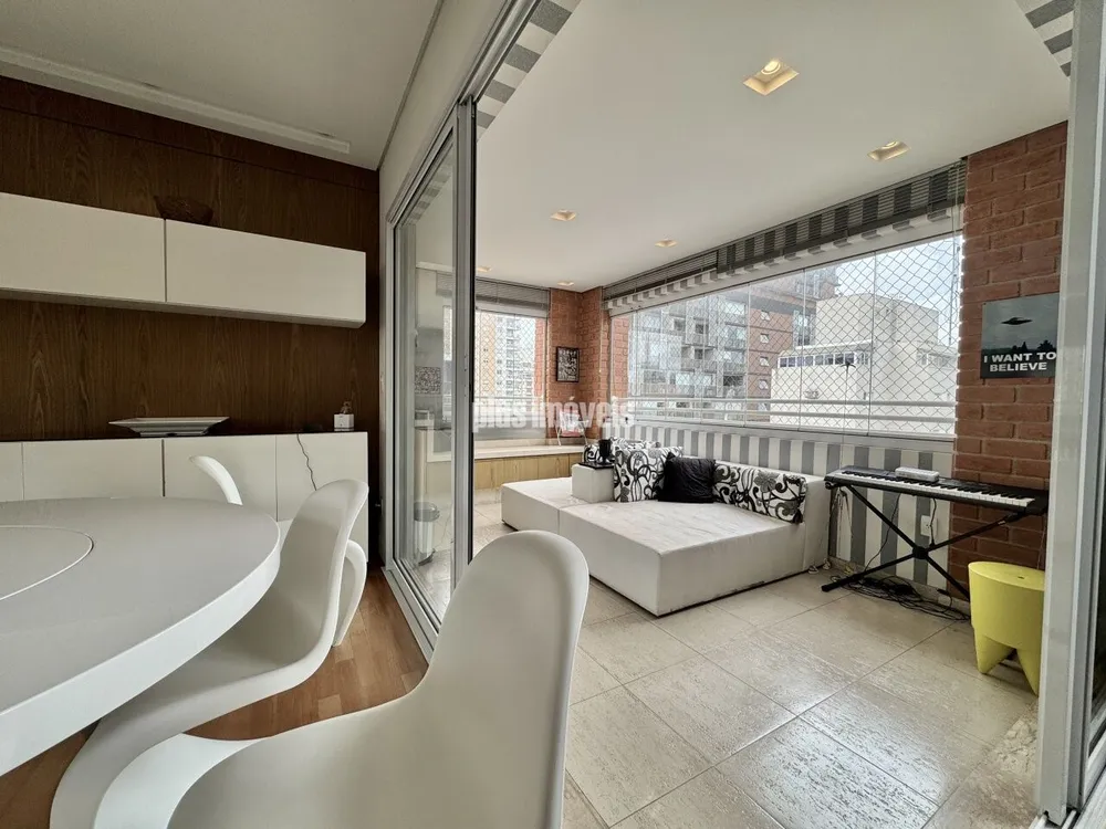 Apartamento, 3 quartos, 158 m² - Foto 1