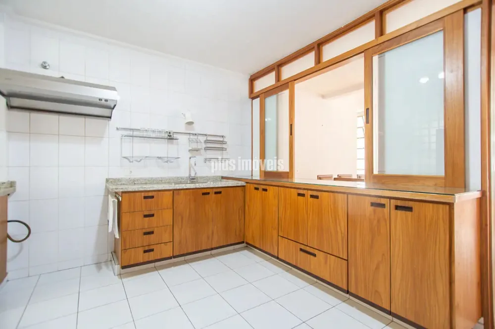 Apartamento, 3 quartos, 216 m² - Foto 2