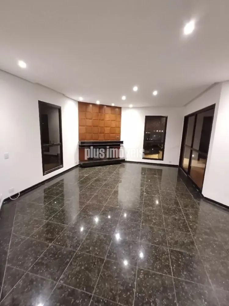 Apartamento, 4 quartos, 246 m² - Foto 2