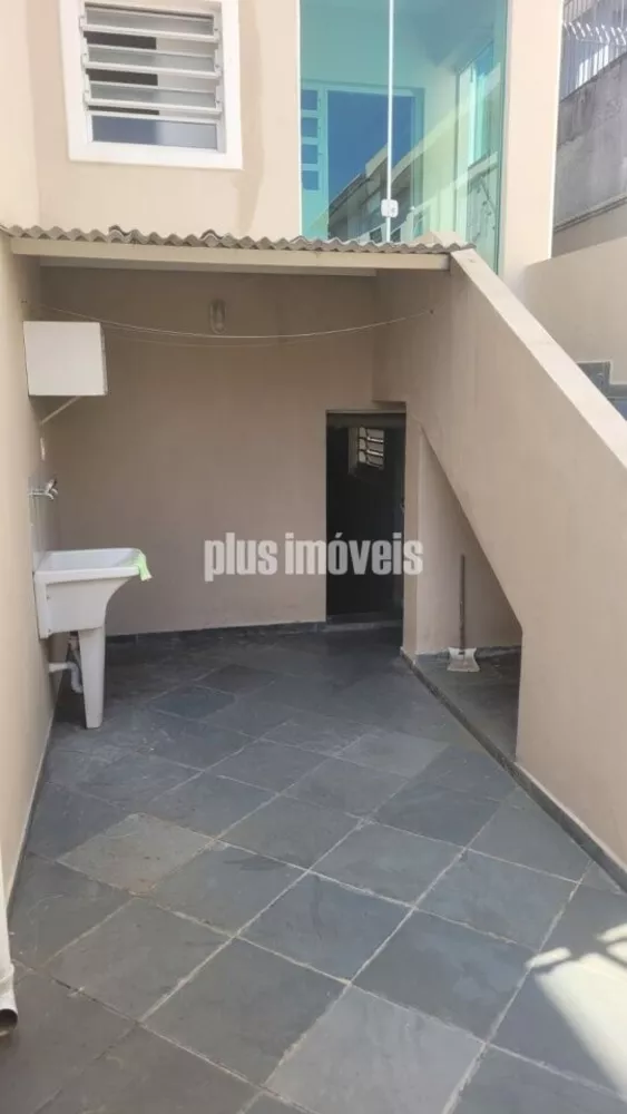 Casa à venda com 2 quartos, 90m² - Foto 3