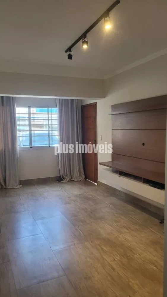 Casa à venda com 2 quartos, 90m² - Foto 1