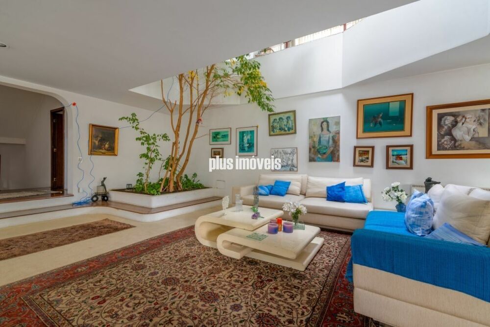 Casa à venda com 4 quartos, 690m² - Foto 1