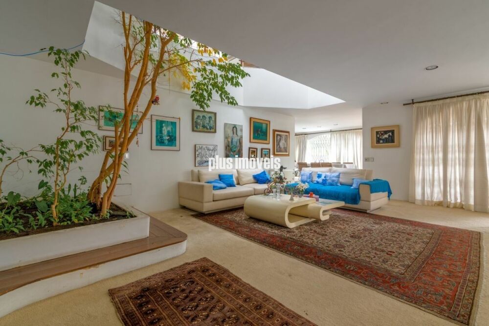 Casa à venda com 4 quartos, 690m² - Foto 2