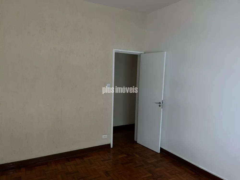 Apartamento à venda com 2 quartos, 75m² - Foto 2