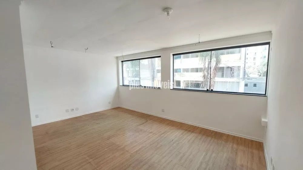 Casa à venda com 8 quartos, 259m² - Foto 4