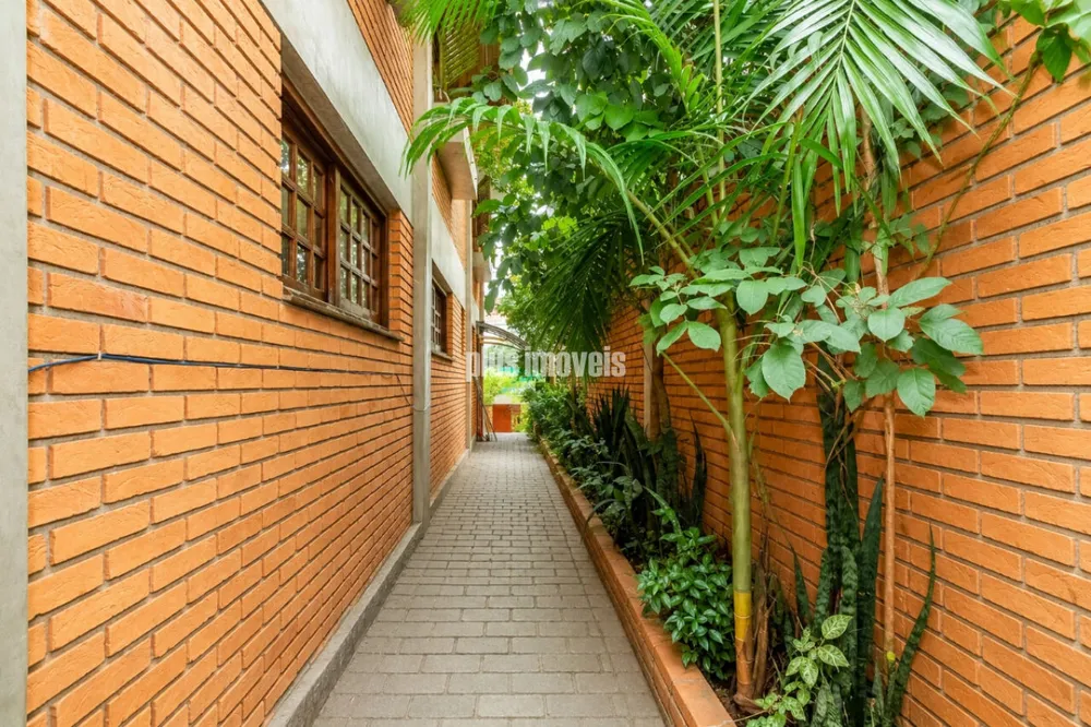 Casa, 4 quartos, 191 m² - Foto 1