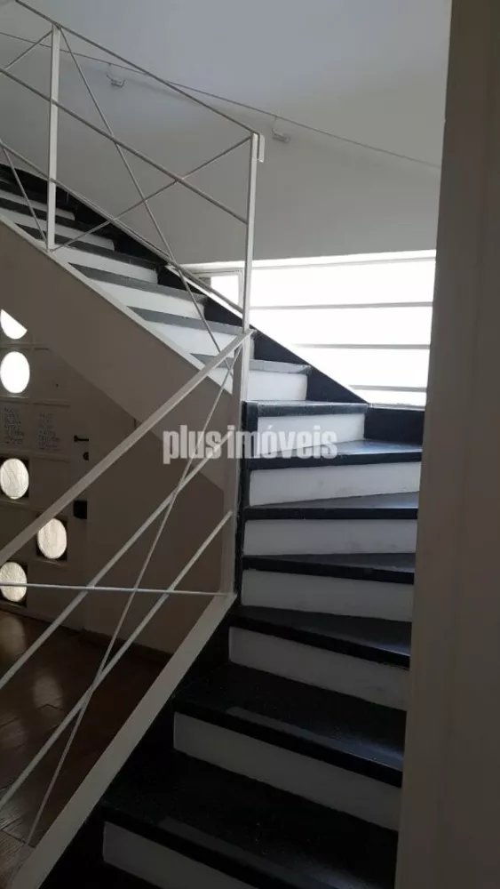 Casa à venda com 1 quarto, 615m² - Foto 4