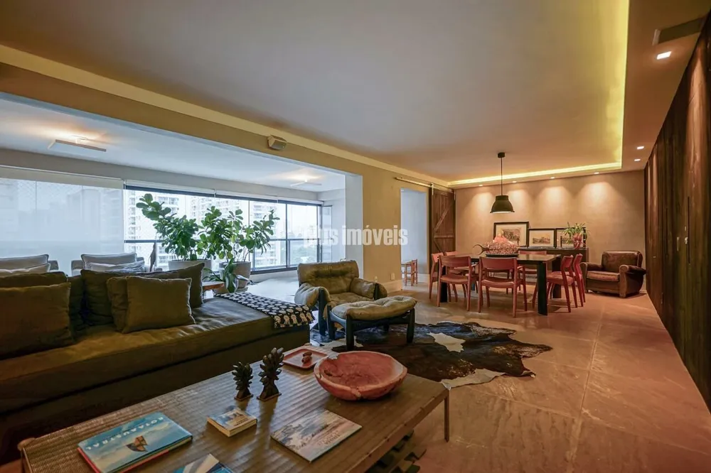 Apartamento, 3 quartos, 210 m² - Foto 2
