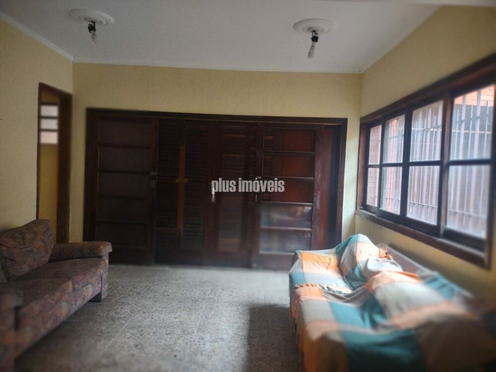 Casa à venda com 4 quartos, 248m² - Foto 1