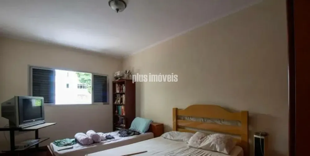 Casa, 4 quartos, 230 m² - Foto 1