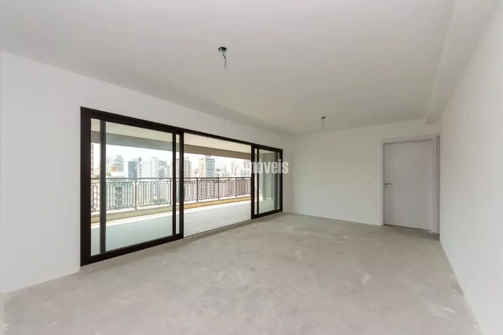 Apartamento à venda com 3 quartos, 174m² - Foto 2