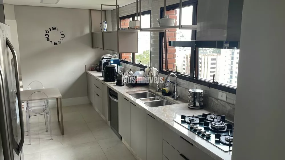 Apartamento à venda com 3 quartos, 285m² - Foto 2