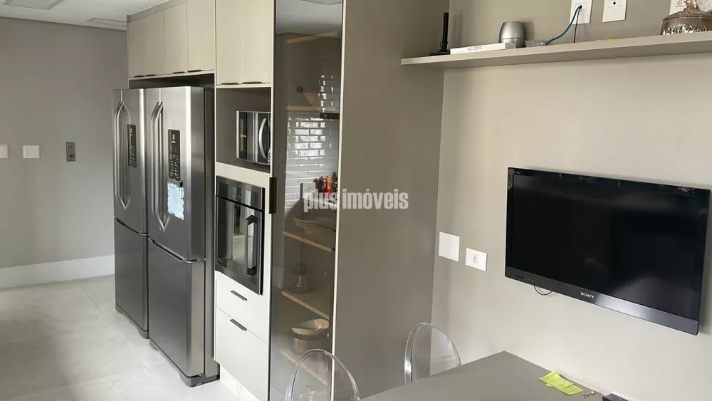 Apartamento à venda com 3 quartos, 285m² - Foto 1