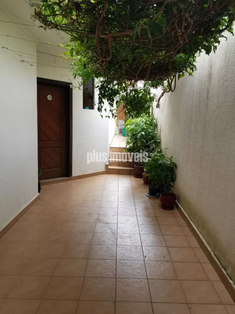 Casa à venda com 3 quartos, 150m² - Foto 2