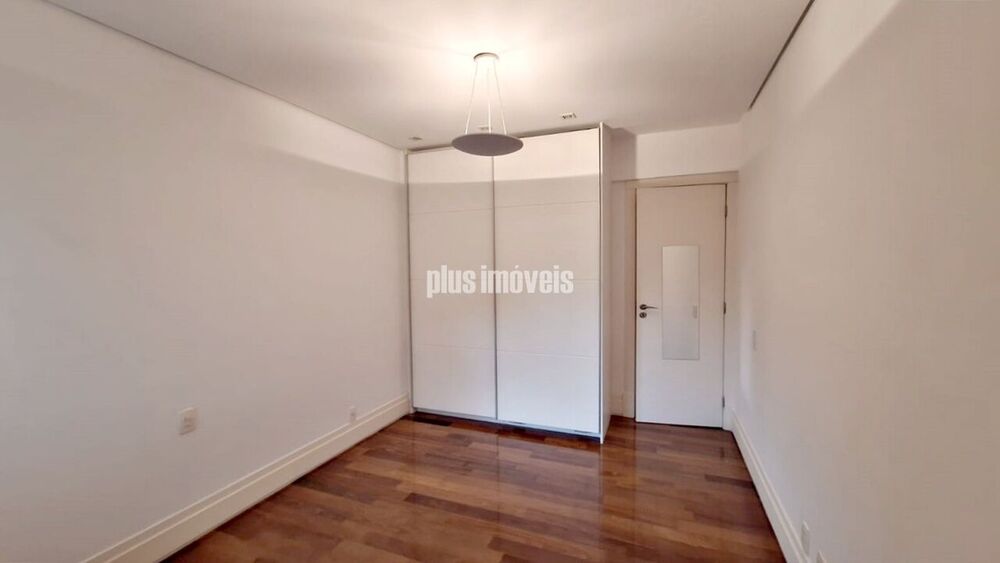 Apartamento à venda com 4 quartos, 207m² - Foto 12