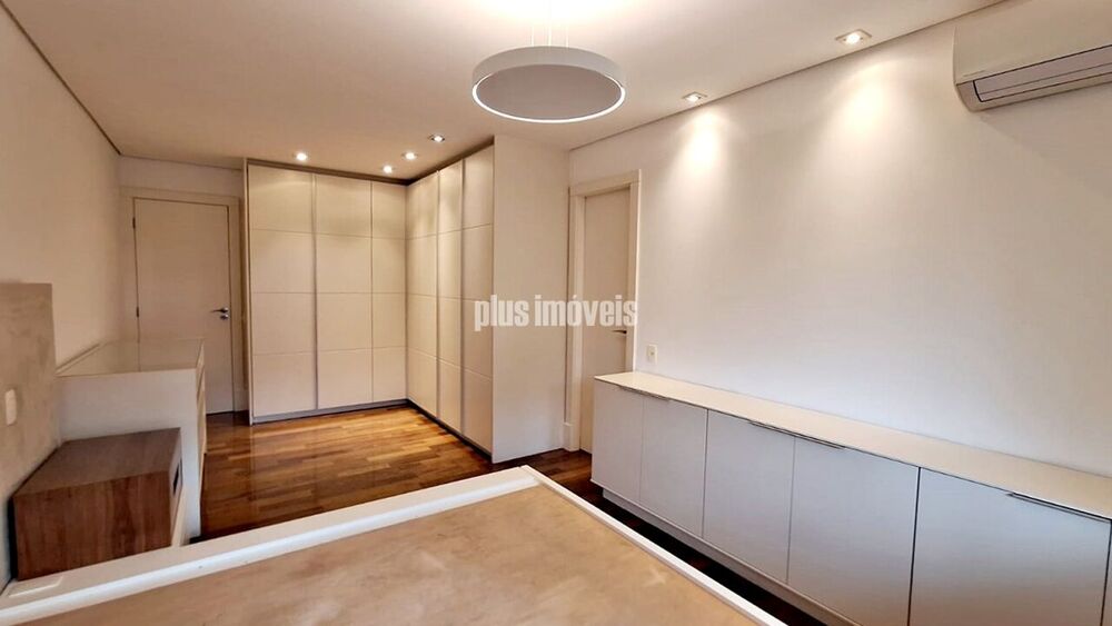 Apartamento à venda com 4 quartos, 207m² - Foto 4