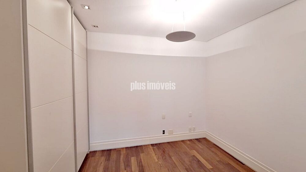 Apartamento à venda com 4 quartos, 207m² - Foto 9