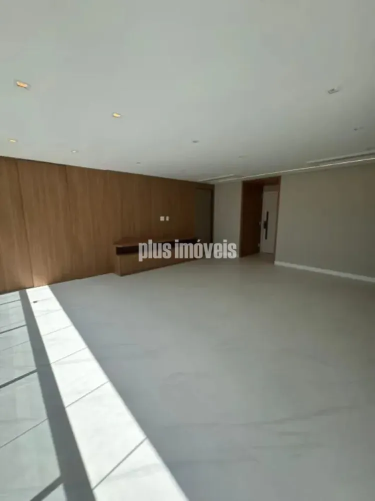 Apartamento, 3 quartos, 142 m² - Foto 1