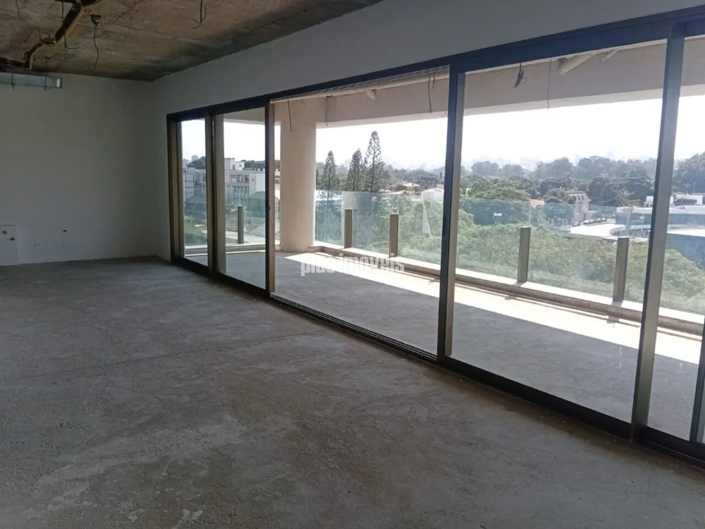 Apartamento, 3 quartos, 240 m² - Foto 1