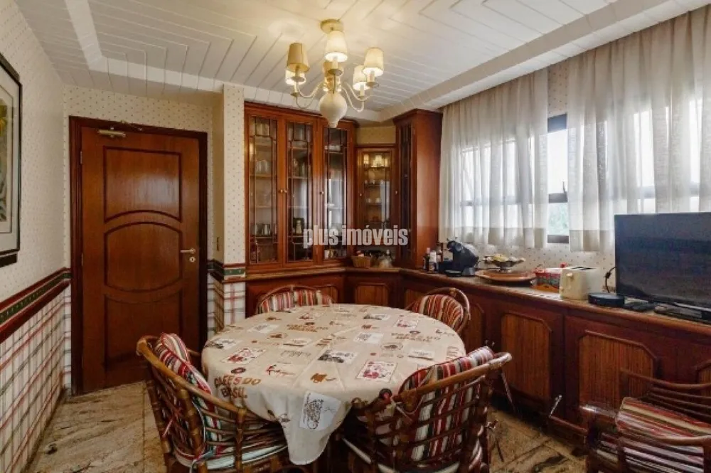 Apartamento, 3 quartos, 189 m² - Foto 2