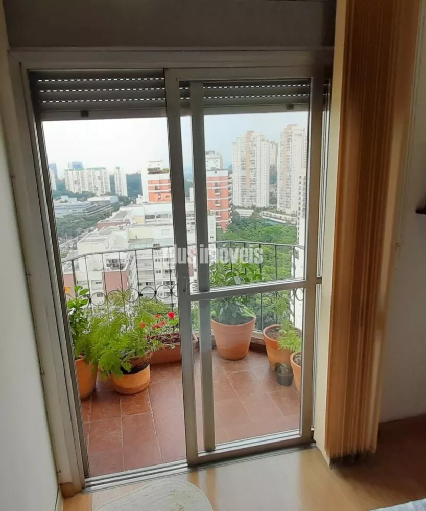 Apartamento à venda com 4 quartos, 146m² - Foto 4