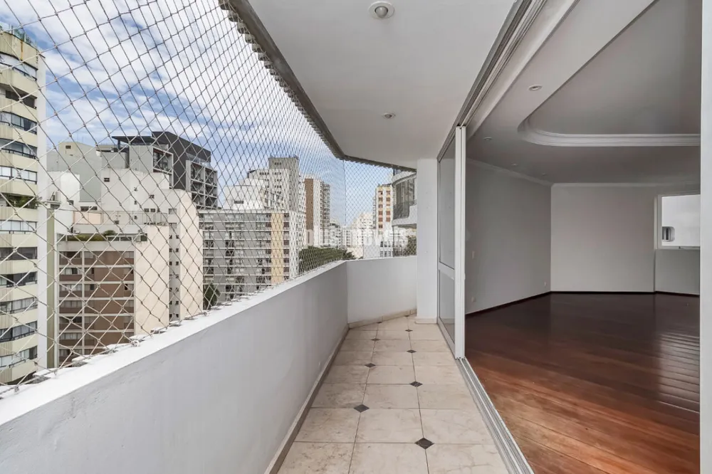 Apartamento, 3 quartos, 232 m² - Foto 2